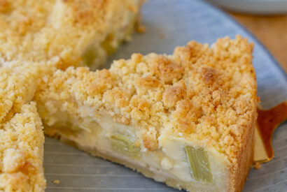 Thumbnail for Rhabarber Pudding Streuselkuchen